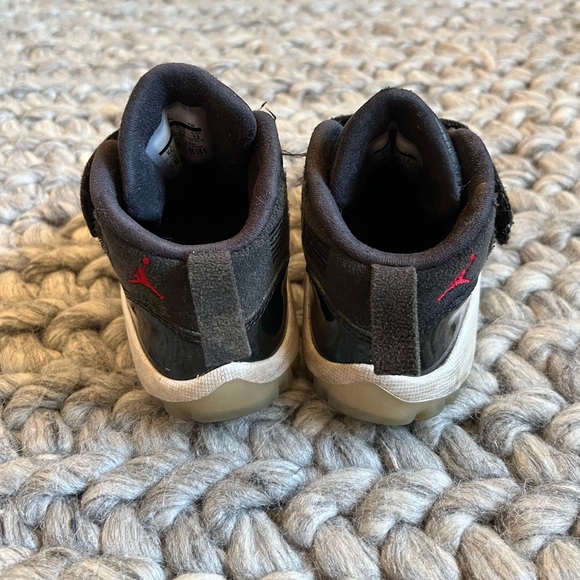 Jordan 11 Retro BT - Picture 5 of 6